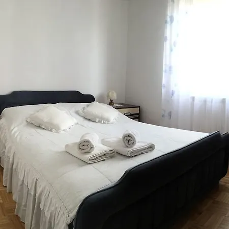 Nives Apartment